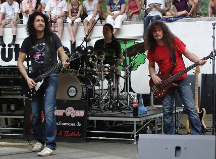 3/4 der Four Roses im Mohns Park