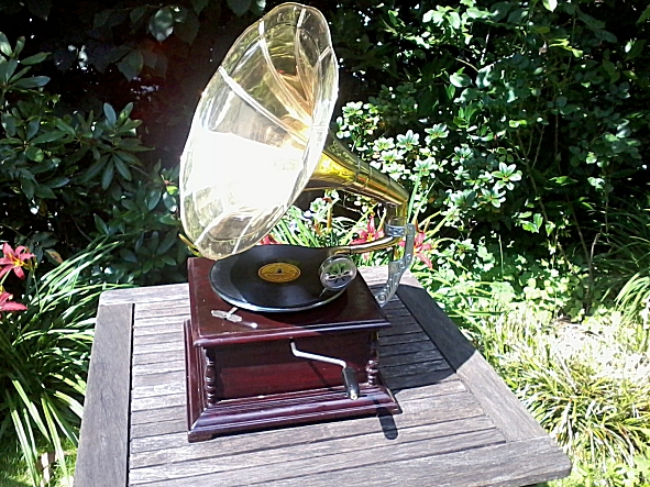 Grammophon von Roger Clarke-Johnson / (C) NormCast.de
